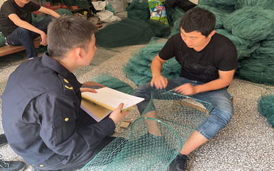 青树嘴镇开展禁用渔具专项检查行动，规范渔具销售市场